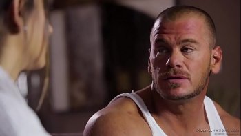 Сразу же выебал