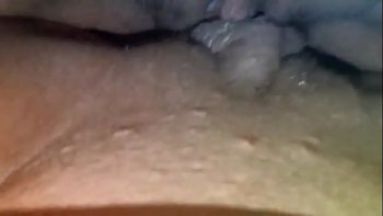 Ролик лесбиянки трахаются большим клитором