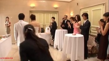 Ласкает член отца