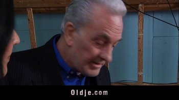 Мужик трахает училку