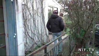 Трахнул блондинку в чулках