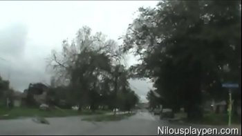 С большой радостью в глазах занялся с цыпочкой вагинальным сексом