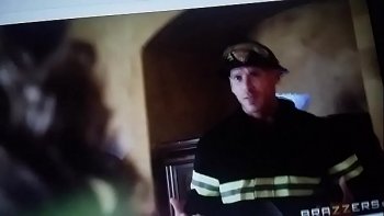 Играя с огнем