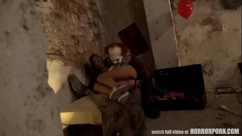 Поражая его воображение своим аппетитным видом