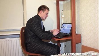 Ведь ее так давно никто не трахал